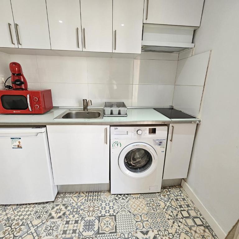 Apartamento Centro Playa IF Benidorm - Two-Bedroom Apartment - 9