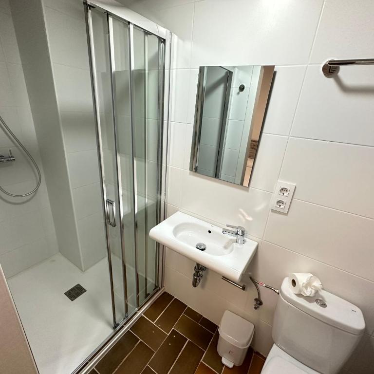 Agi Porthos Apartments - One-Bedroom Apartment - 17