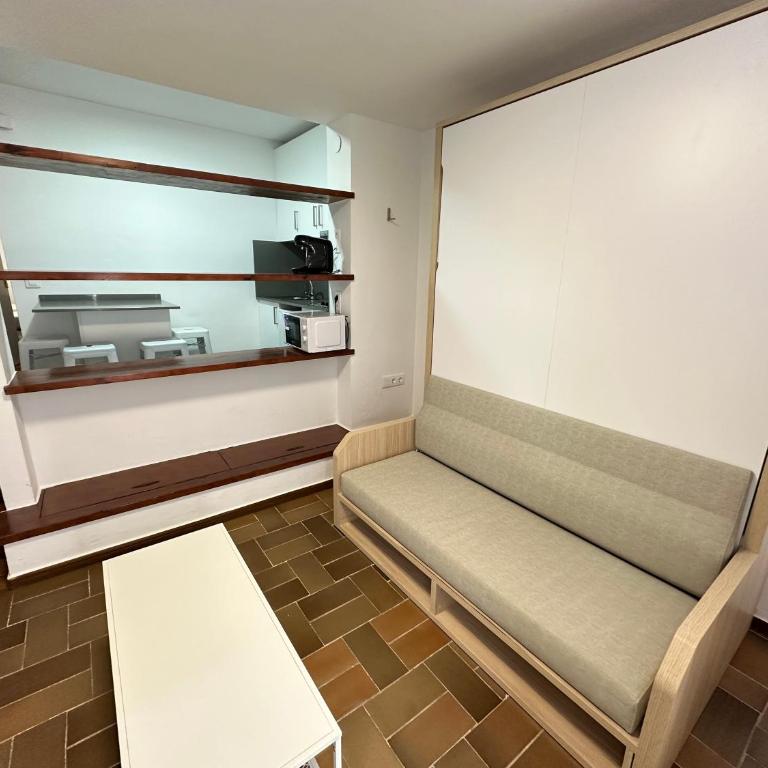 Agi Porthos Apartments - One-Bedroom Apartment - 16