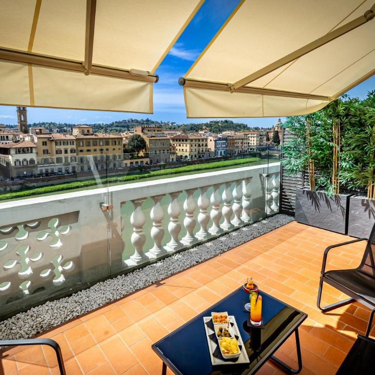 Palazzo Alfieri - Place of Charme - Suite Deluxe con Terrazza - 8
