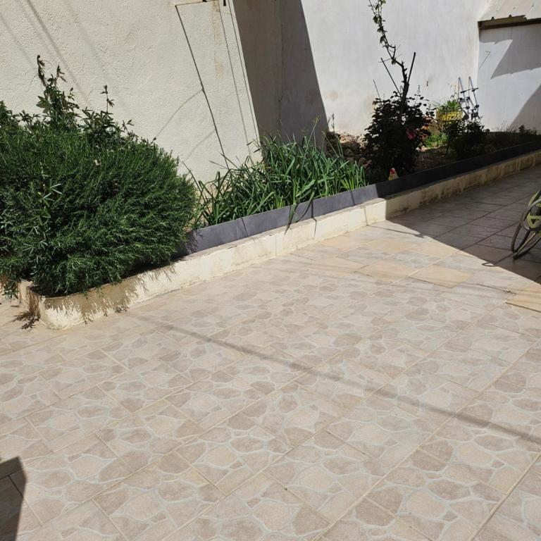 Entre mer et campagne, comme à la maison, extérieur et parking privé - Appartement 1 Chambre - 17