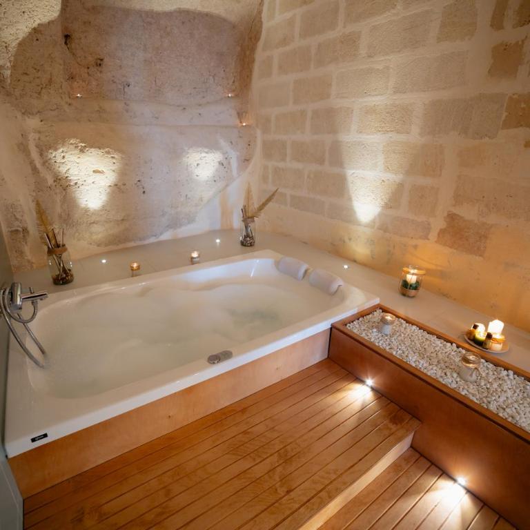 Endea Suite Rooms & Lounge SPA - Double Room with Spa Bath - 11