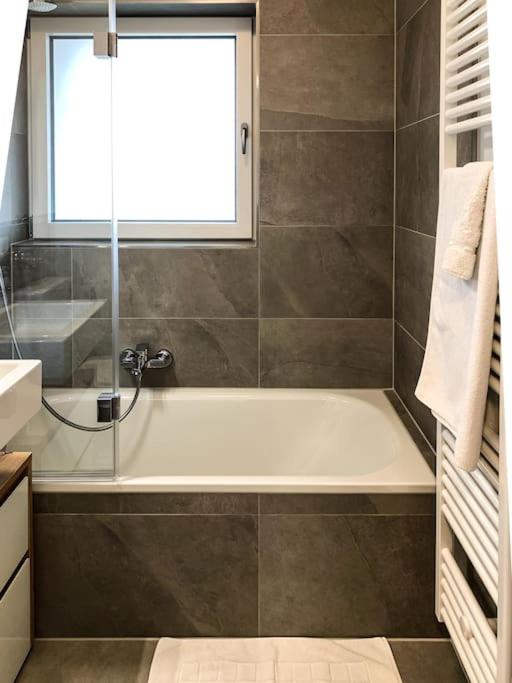 Zentrales Appartement im Alpin-Style in Garmisch - Appartamento con 1 Camera da Letto - 14