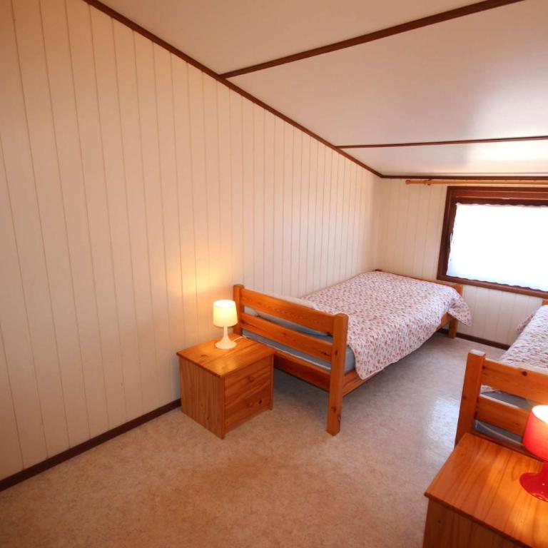 Belle villa de vacances climatisée, residence TAMARIS avec accès payant pour piscines-animations, wifi, 2 chambres, 4 à 6 couchages PORTIRAGNES PLAGE LRTAMH7 - Maison 2 Chambres - 7