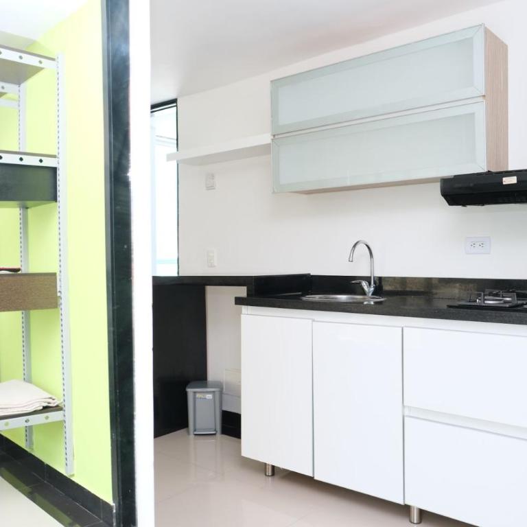 Hotel Genova Prado - Habitación Estándar - 1 cama grande - 6