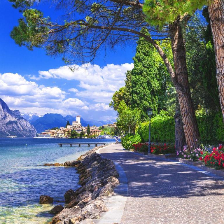 Residenza Rocca Del Lago 4 - Happy Rentals - Appartamento con Vista Lago - 26