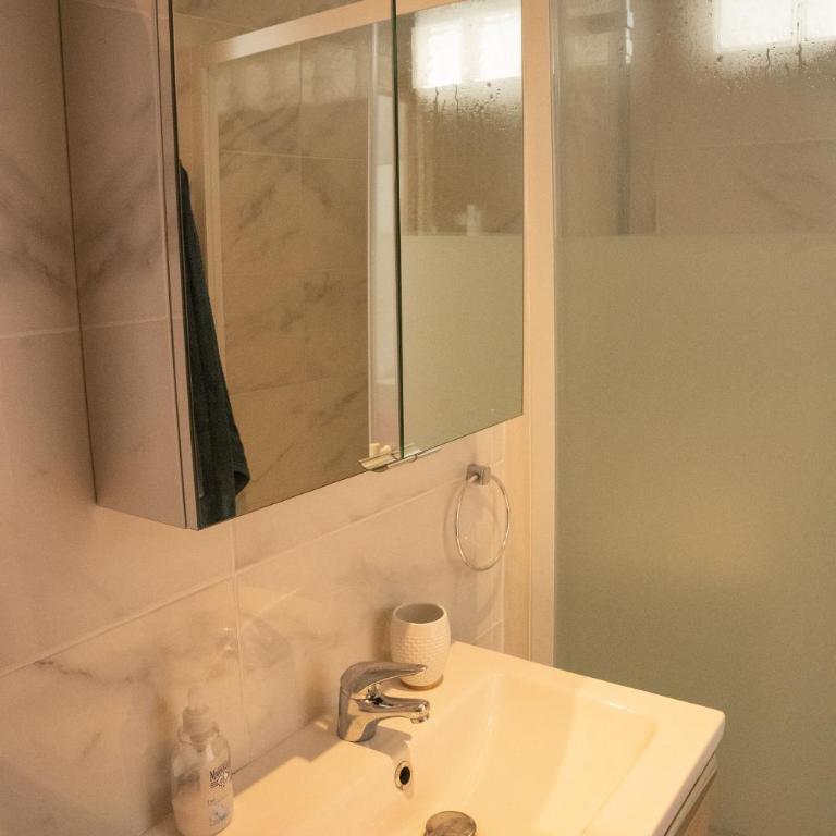 La Turbie, charmant logement. - Apartment mit 1 Schlafzimmer - 8