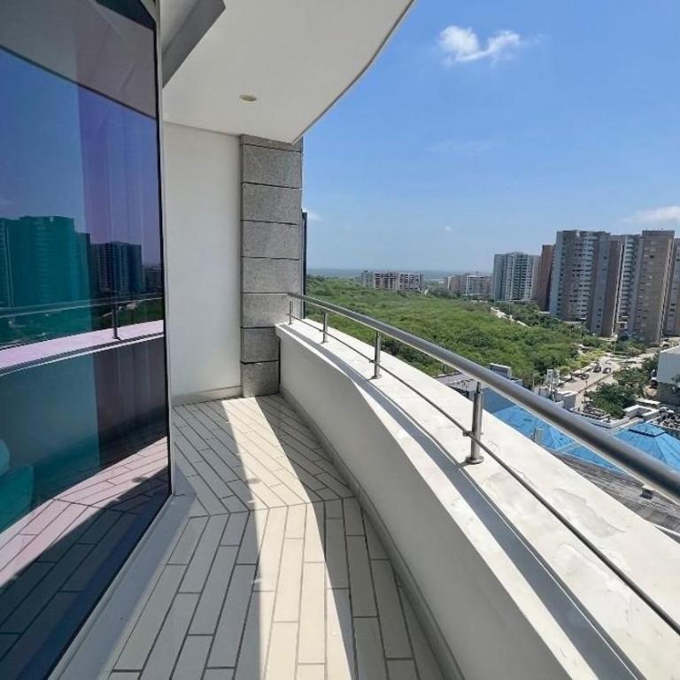 Luxury Apartamento Hilton WI-FI, TV, Piscina y Gym - Apartamento - 4