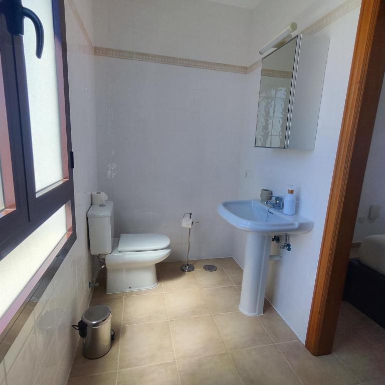 Casa Adassa en Playa Blanca - Two-Bedroom House - 56
