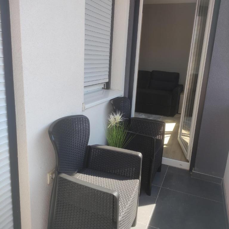 Central Lux ( U CENTRU GRADA, 30m od SPA centra) - One-Bedroom Apartment - 28