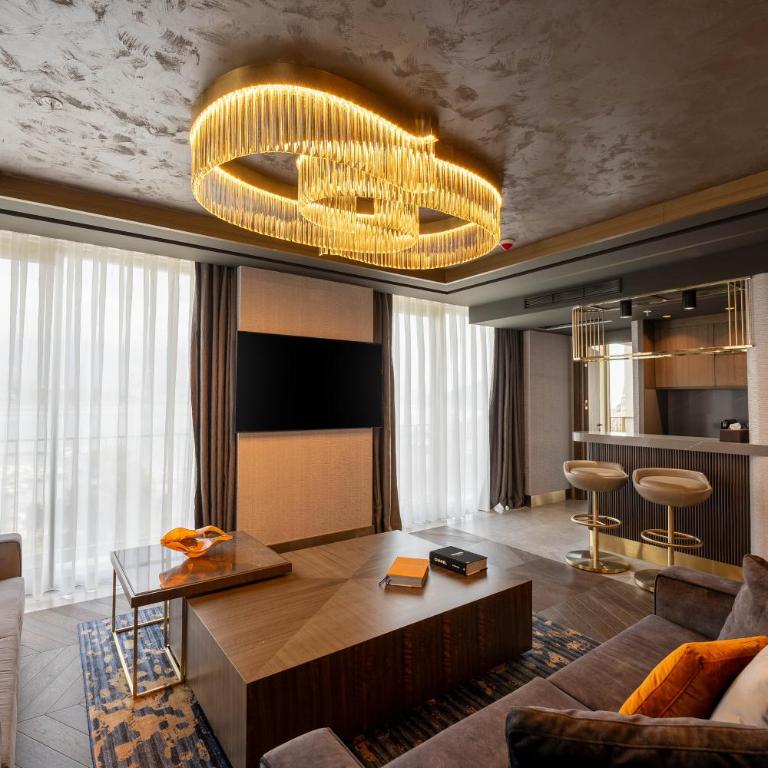 Merit Starlit Hotel & Residences - Suite sa Bračnim Krevetom (King-size) - 1