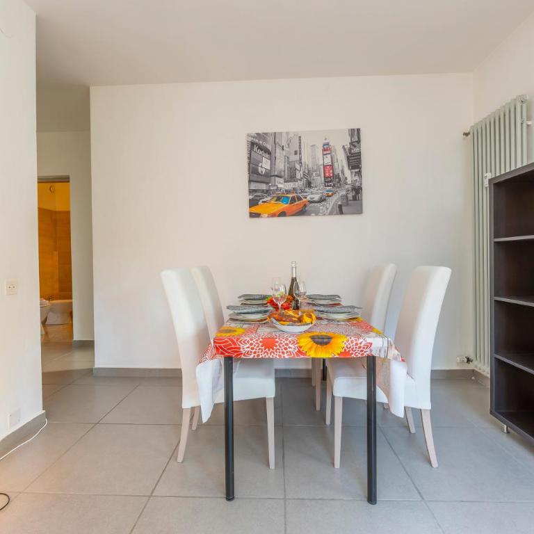 City Apartment with Balcony and Parking - Happy Rentals - Apartment mit Balkon - 14