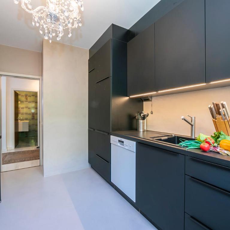 Casa Monti Belvedere with Pool + Terrace Dining - Happy Rentals - Appartamento Deluxe - 20