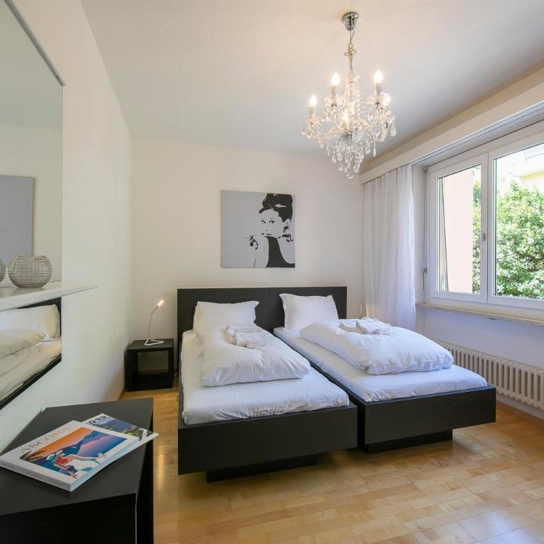 Casa Monti Belvedere with Pool + Terrace Dining - Happy Rentals - Appartamento Deluxe - 9