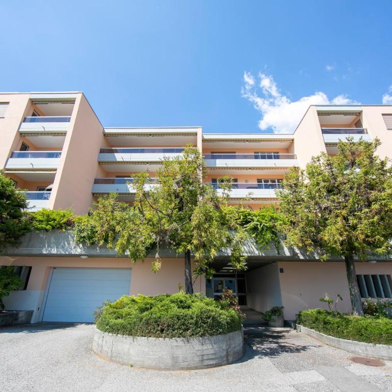 Casa Monti Belvedere with Pool + Terrace Dining - Happy Rentals - Appartamento Deluxe - 12