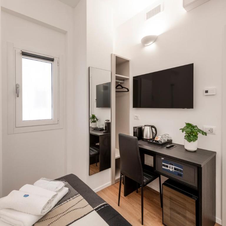 BnButler - InBrera Suites - Giulianova, 1 - Double Room with Private Bathroom - 2