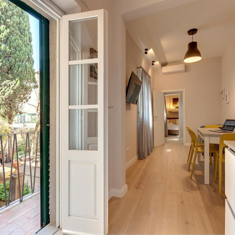 San Gallo 23 APT - Two-Bedroom Apartment - 24