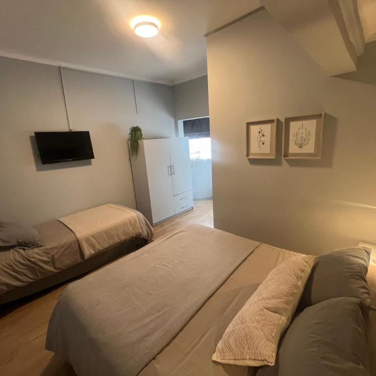Hotel Florencia - Standard Triple Room - 10
