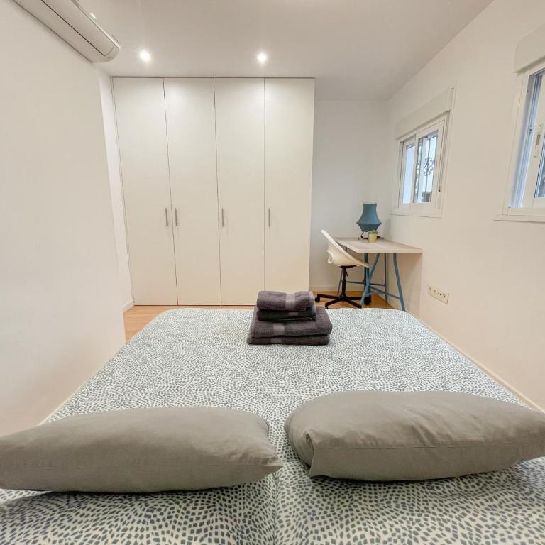 Moderno apartamento Plz de la Merced - Apartamento de 3 dormitorios - 28