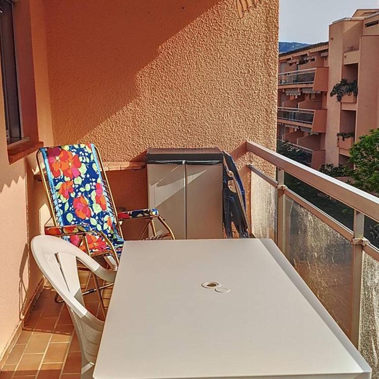 T2 Climatisé à La Favière avec Parking, Loggia et Proche Plages - FR-1-610-99 - Apartment - 4