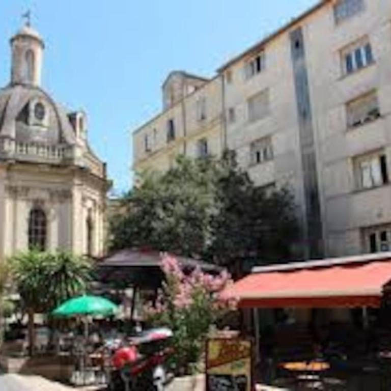 Studio sous les toits très bien placé et climatisé - Appartamento con 1 Camera da Letto - 4