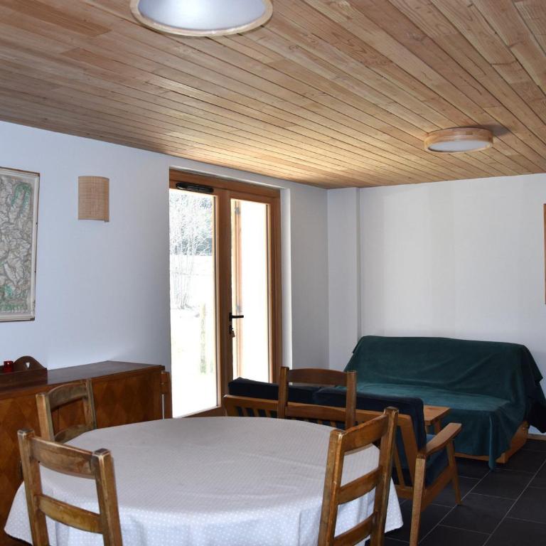 Rez-de-jardin ensoleillé, 3 pièces, proche centre et pistes, animaux acceptés - FR-1-464-206 - Apartamento - 15