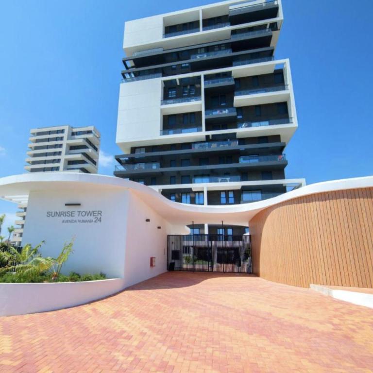 Calpesunrisetower - Three-Bedroom Apartment - 28