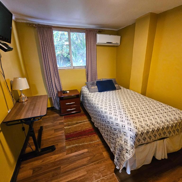 Hostal Pucara Molina - Single Room with Bathroom - 3