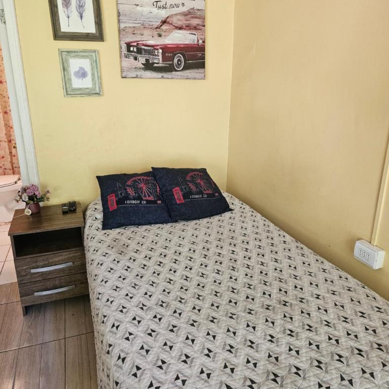 Hostal Pucara Molina - Double Room with Two Double Beds - 2