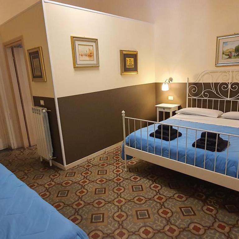 B&B Maricentro - Double Room with Balcony - 10