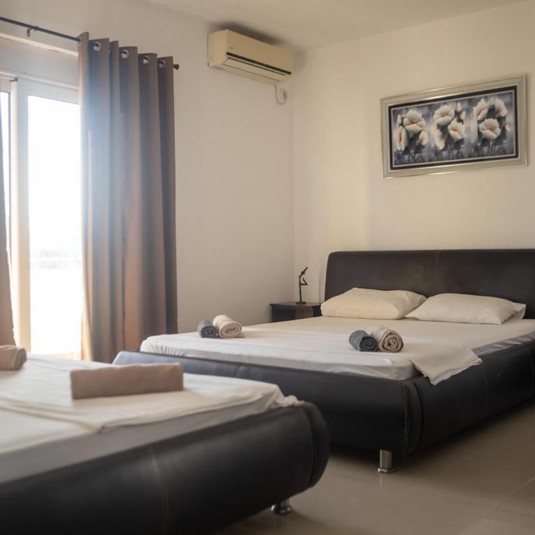 Villa Elezi - Double Room with Balcony - 1
