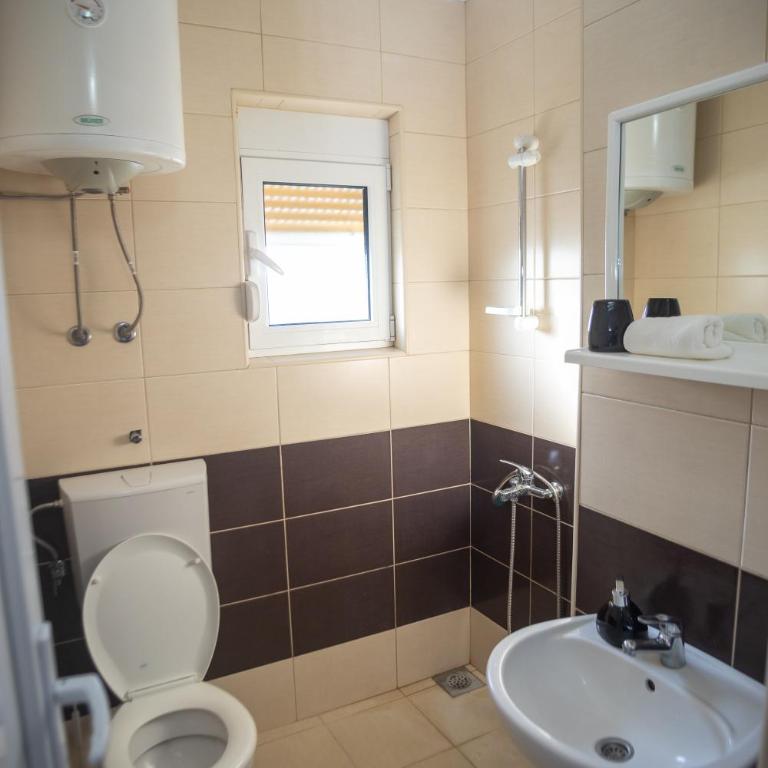 Villa Elezi - Double Room with Balcony - 7