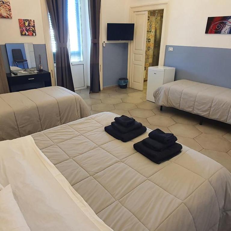 B&B Maricentro - Triple Room with Balcony - 5