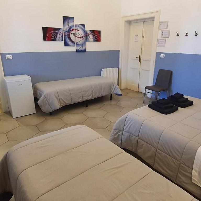 B&B Maricentro - Triple Room with Balcony - 10