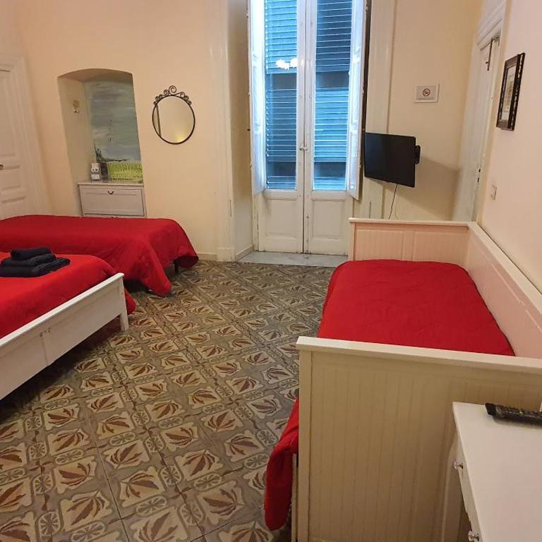 B&B Maricentro - Triple Room with Balcony - 14