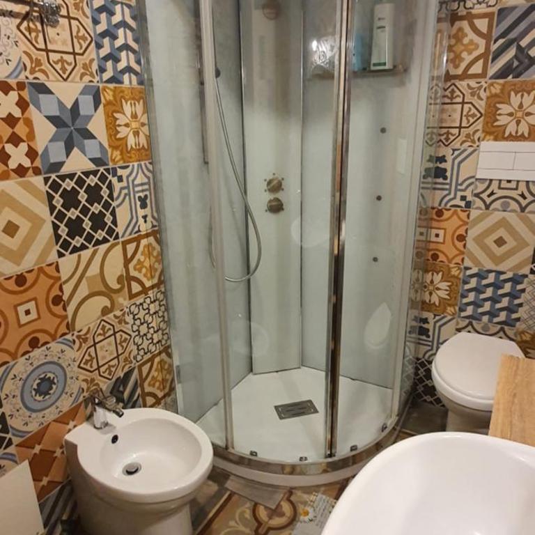 B&B Maricentro - Double Room with Balcony - 22