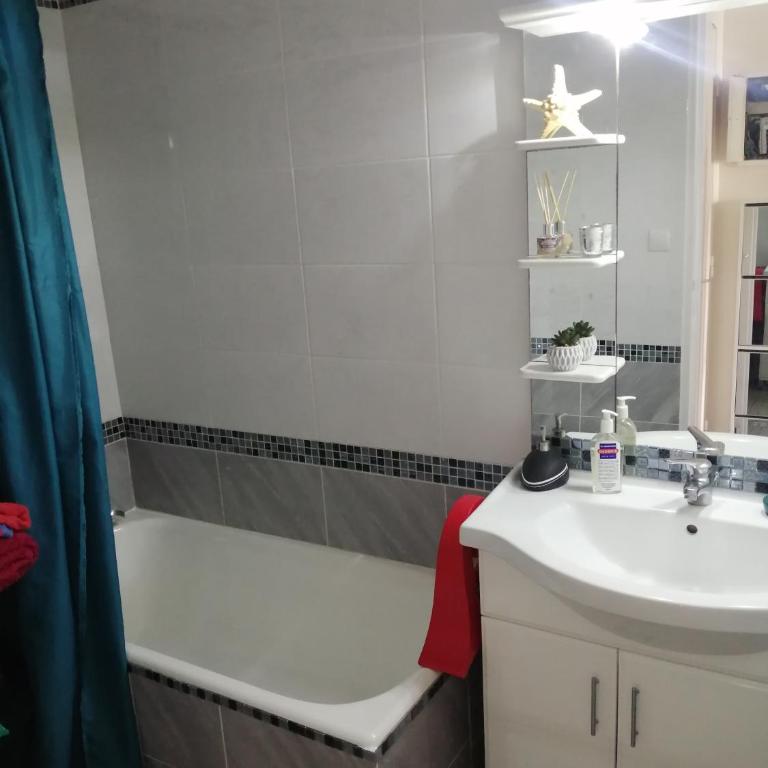 Magnifique Studio non fumeur près de la gare - Studio - 24