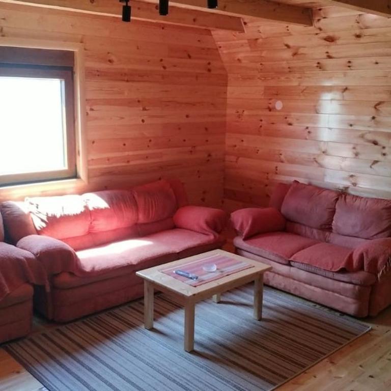Brown cabin - Two-Bedroom Chalet - 14