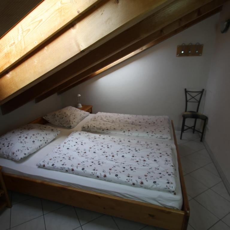 Ferienwohnung Almhüttenweg Dreitorspitze - Three-Bedroom Apartment - 9
