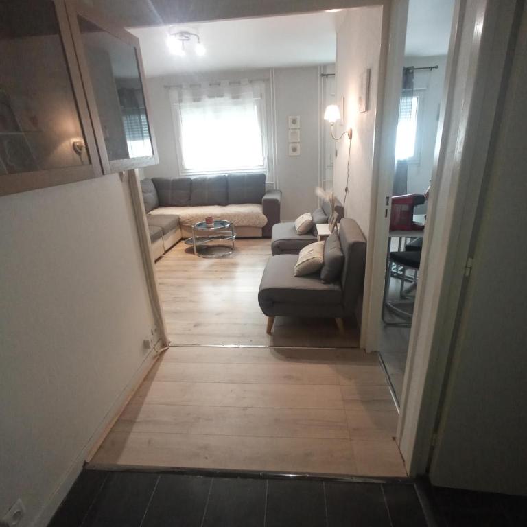 Studio cosy à 10 minutes du centre-ville. - Appartement 1 Chambre - 4