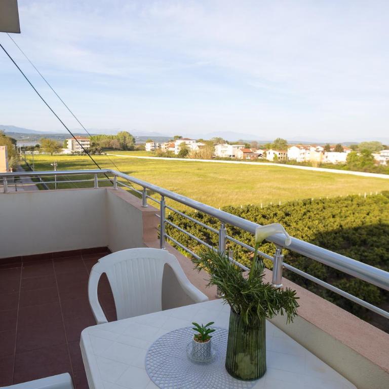 Villa Elezi - Double or Twin Room - 10