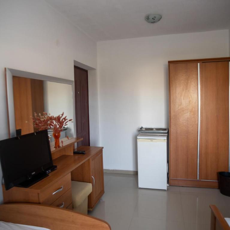 Villa Elezi - Double or Twin Room - 4