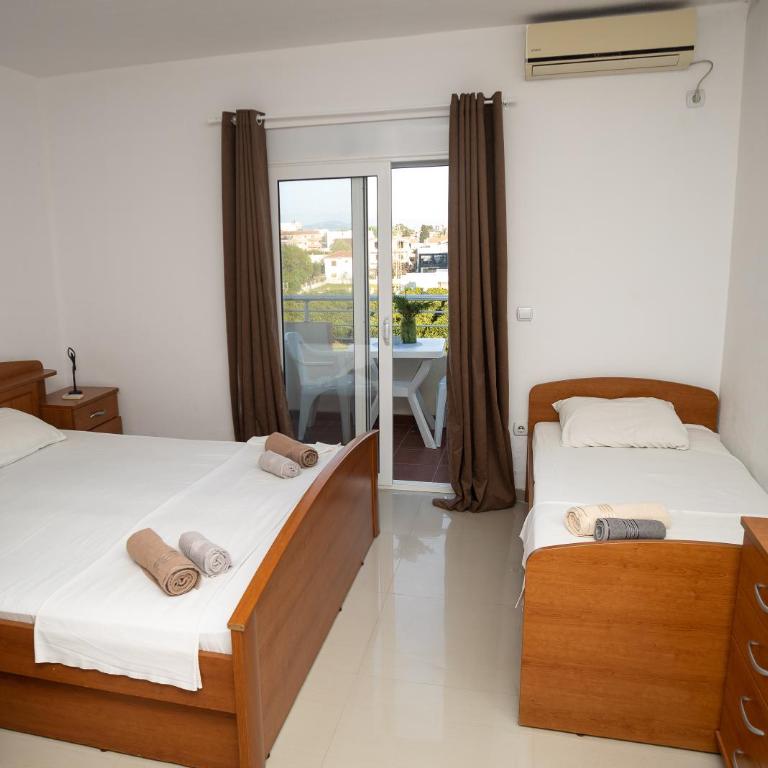 Villa Elezi - Double or Twin Room - 1