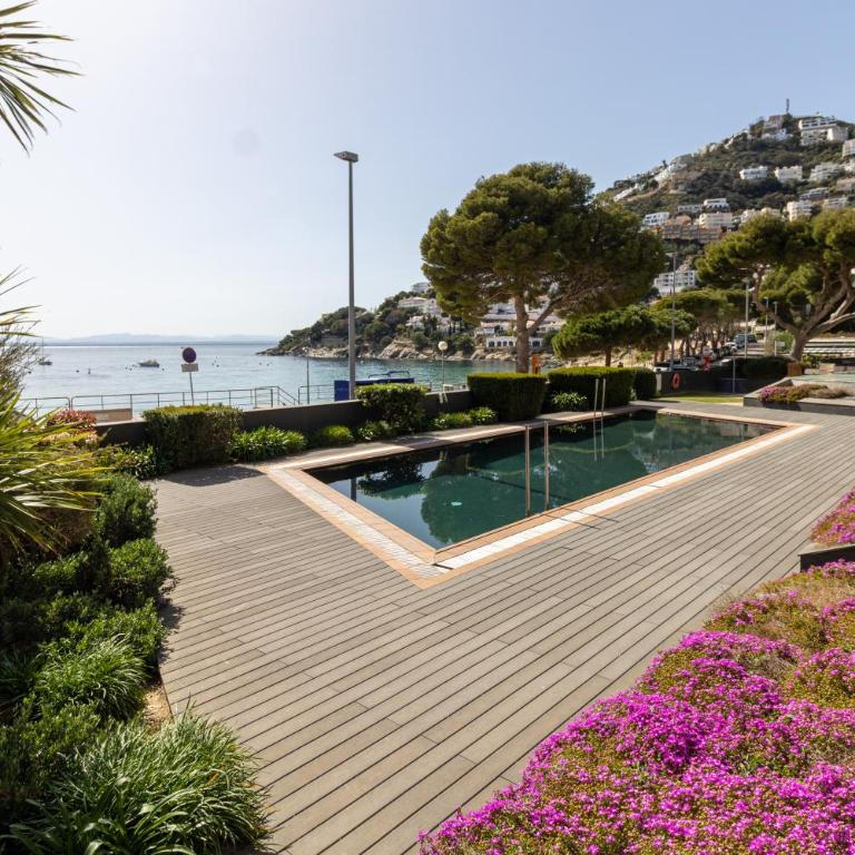 Vista Roses Mar - El Molí - Two-Bedroom Deluxe Apartment with Ocean View - 16