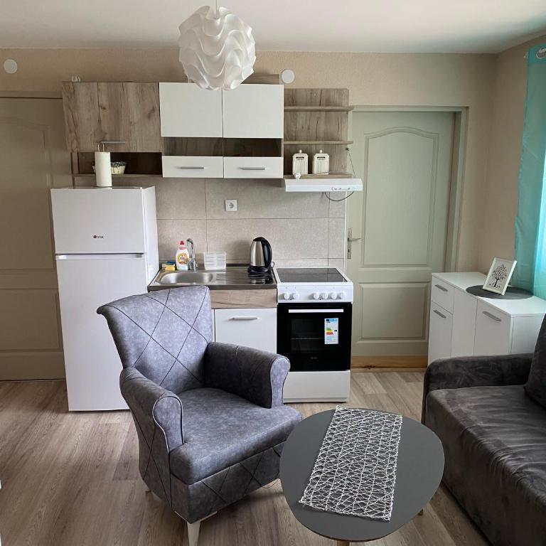 Apartman Happy 4 - One-Bedroom Apartment - 4