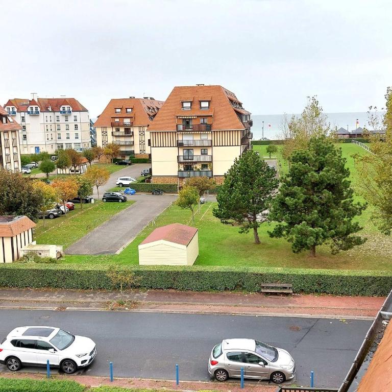 Charmant 2 pièces rénové près de la plage avec parking - FR-1-712-77 - Apartment - 8