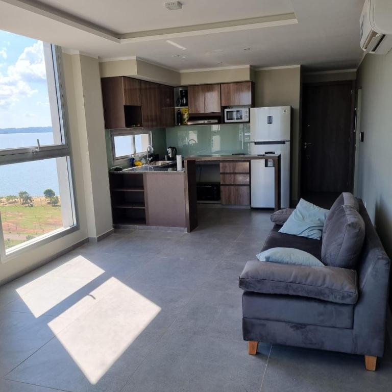 Departamento nuevo 2 habitaciones 2 baños y balcón 95m2 Piso alto sobre la costanera - Apartamento de 2 dormitorios - 5