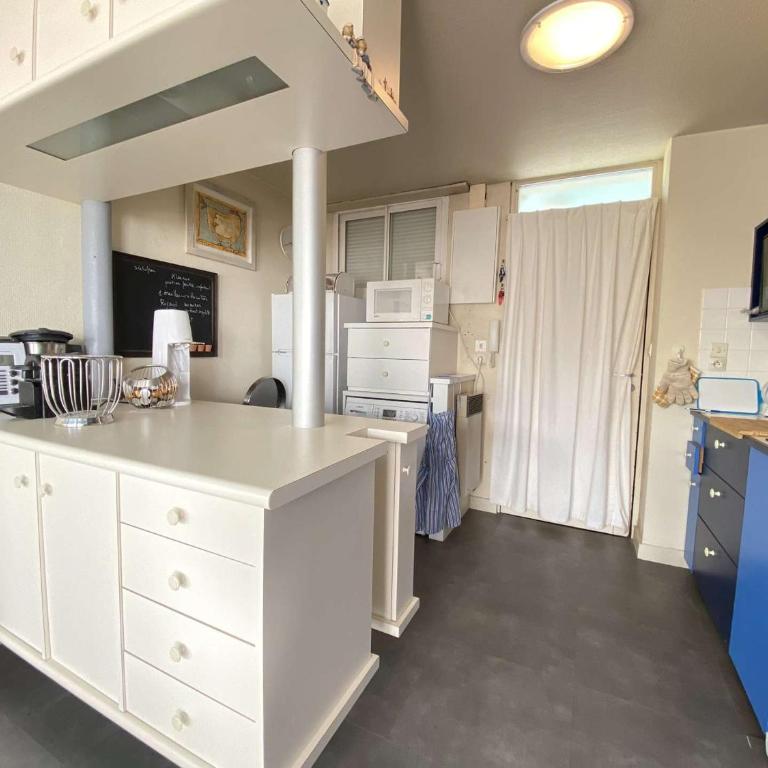 Appartement 4 personnes près de la plage à La Baule - FR-1-245-197 - Apartment - 8
