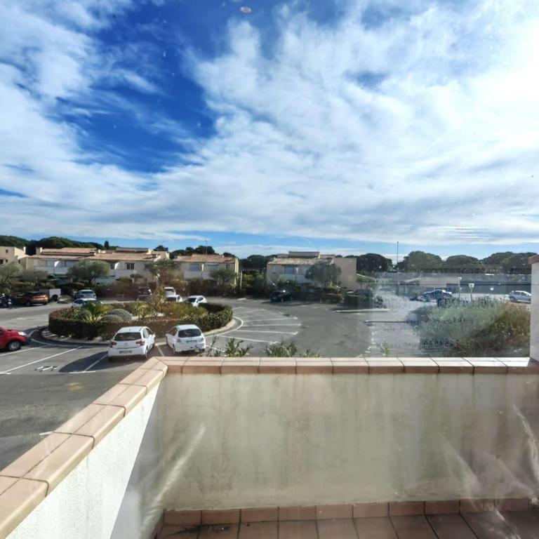 Studio mezzanine au cœur de la pinède, à 800m de la plage, 4 pers, parking privatif - FR-1-607-191 - Studio - 1