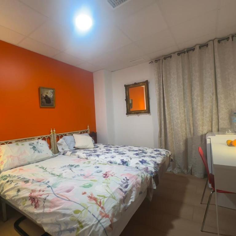 Mirador 2 del Mercado Central - habitacion con baño privado en el centro de la Ciudad Vella - Double Room with Private Bathroom - 20